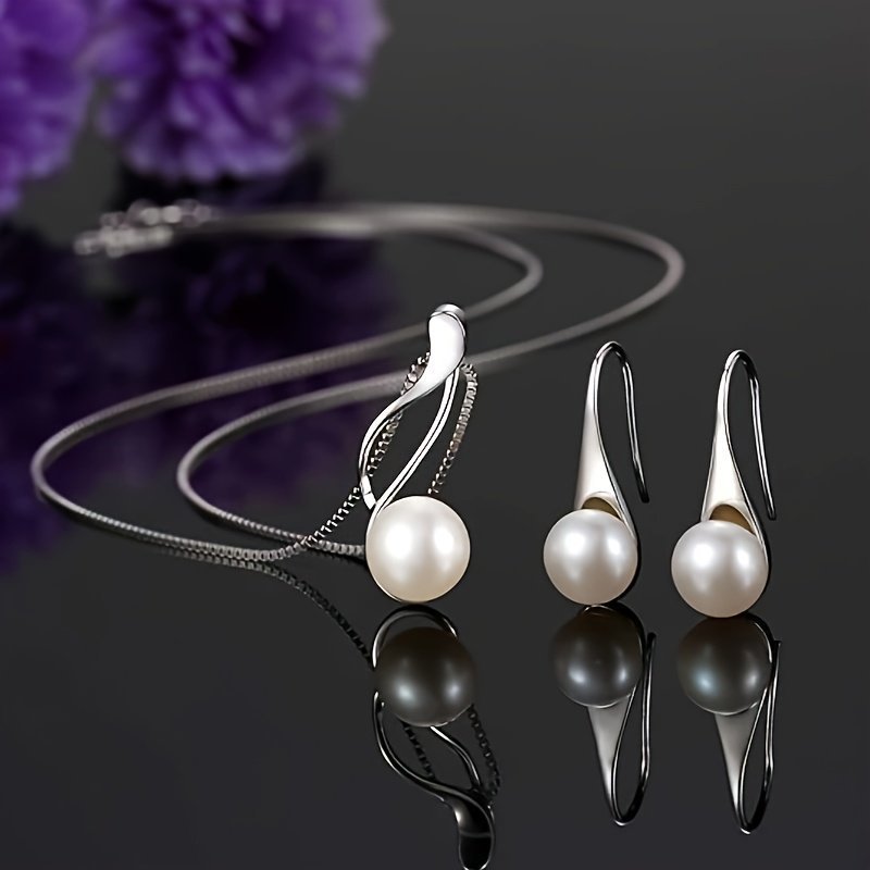 Elegant Pearl Pendant Necklace and Earrings Set